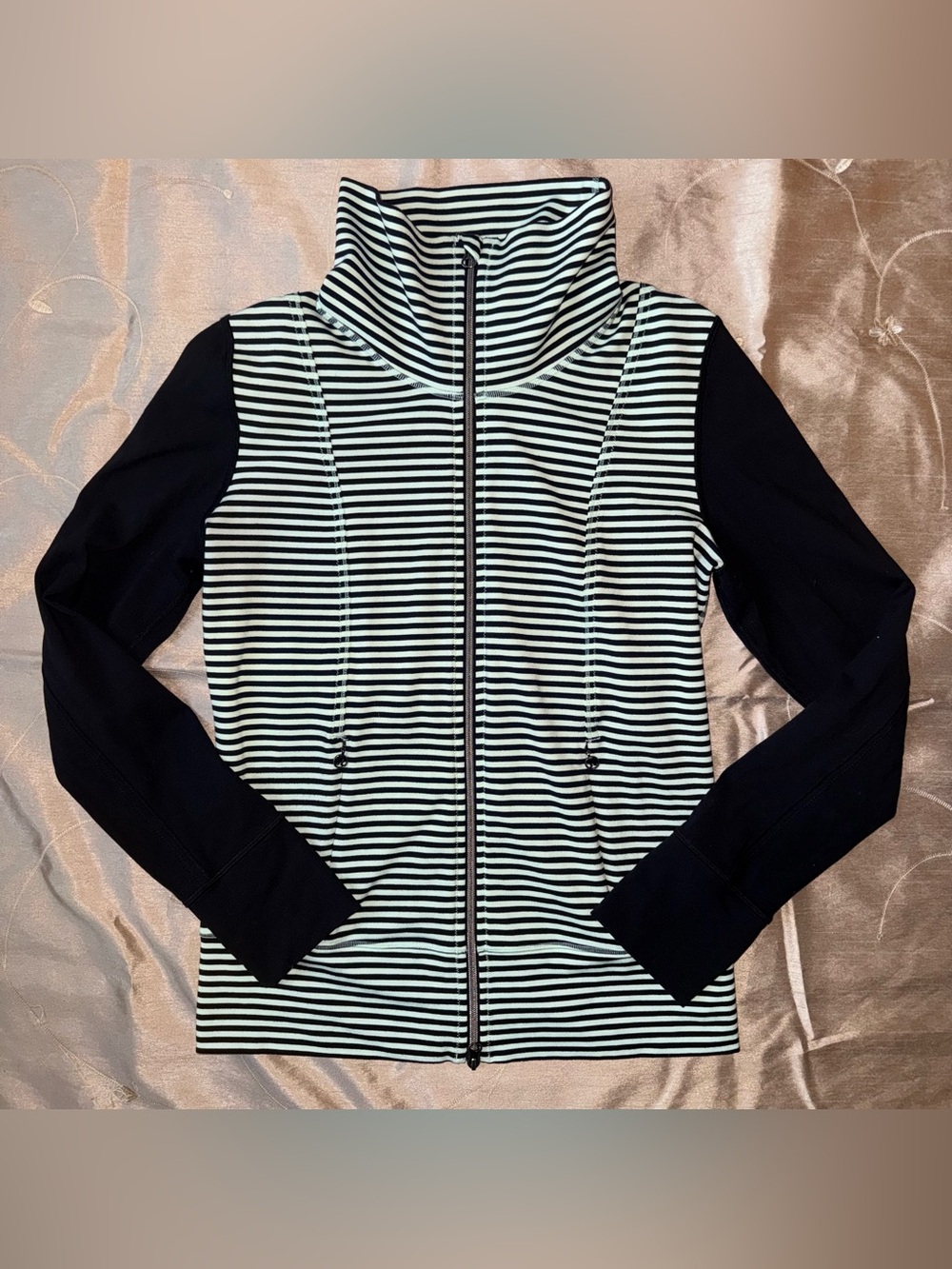 Lululemon Black/Green Striped Full Zip Jacket